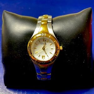 Preloved Fossil two tone women’s watch